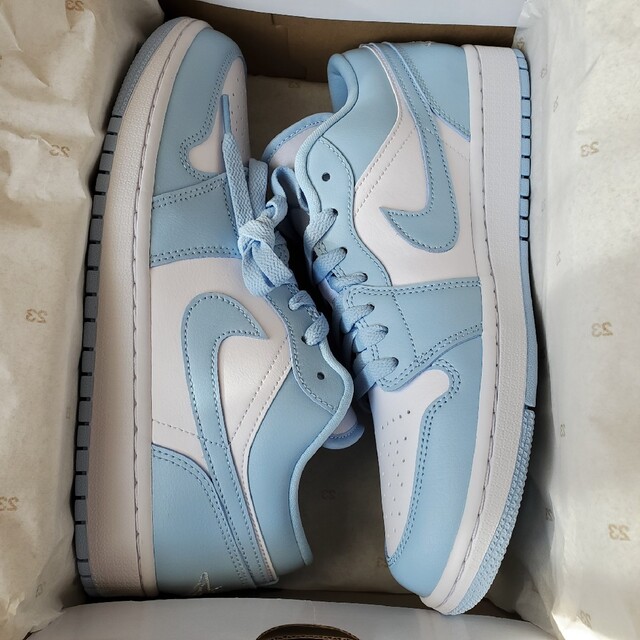 WMNS AIR JORDAN 1 LOW "ALUMINUM" 27.0cm