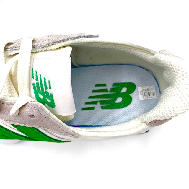New Balance(ニューバランス)の24.5cm NEW BALANCE ニューバランス WS327LG 新品未使用 レディースの靴/シューズ(スニーカー)の商品写真