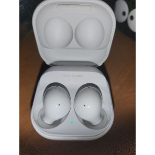 サムスン(SAMSUNG)のGalaxy buds2(ヘッドフォン/イヤフォン)