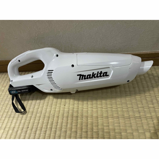Makita(マキタ)のMakita CL107FD 充電式クリーナ 自動車/バイクのバイク(工具)の商品写真