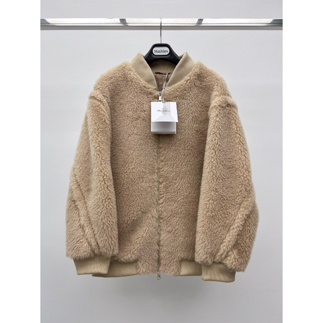 魅力的な価格 Max Mara - 新品同様 maxmara テディベア ボア ブルゾン 毛皮+ファーコート 魅力的な価格 Max Mara - 新品同様 maxmara テディベア ボア ブルゾン 毛皮+ファーコート