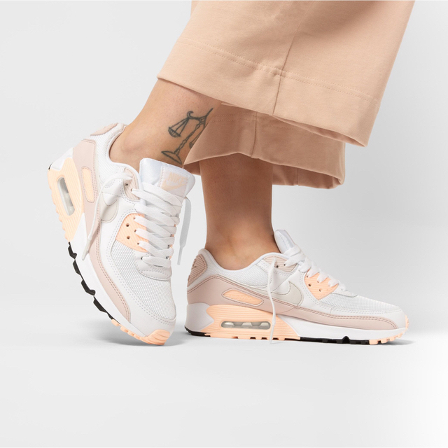 靴/シューズ《2020年モデル》NIKE WMNS AIR MAX90  24.5cm