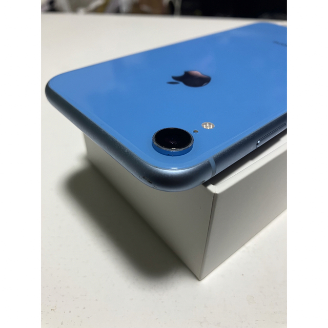 iPhone(アイフォーン)のiPhone XR Blue 64 GB SIMフリー　本体 スマホ/家電/カメラのスマートフォン/携帯電話(スマートフォン本体)の商品写真