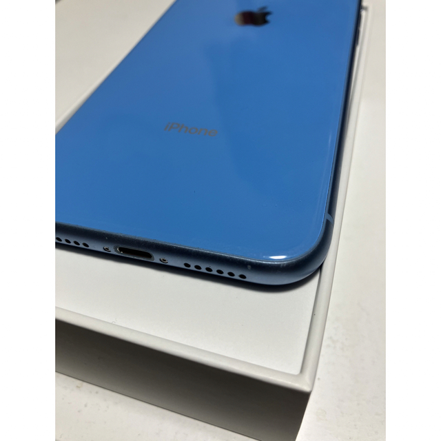 iPhone(アイフォーン)のiPhone XR Blue 64 GB SIMフリー　本体 スマホ/家電/カメラのスマートフォン/携帯電話(スマートフォン本体)の商品写真