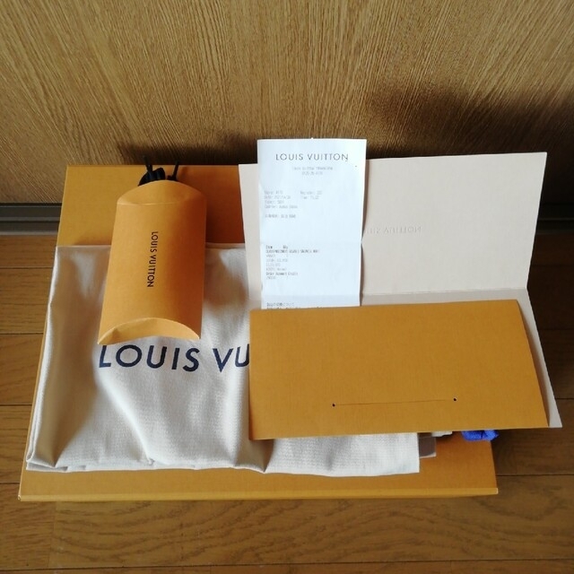 LOUIS VUITTON(ルイヴィトン)のLOUIS VUITTON　リヴォリ・ラインスニーカー メンズの靴/シューズ(スニーカー)の商品写真