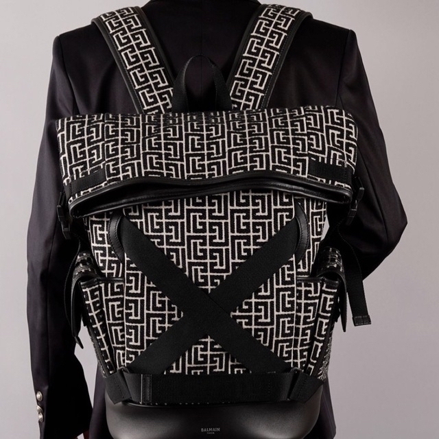 バルマン BALMAIN リュック モノグラム ジャガード バックパック 格安