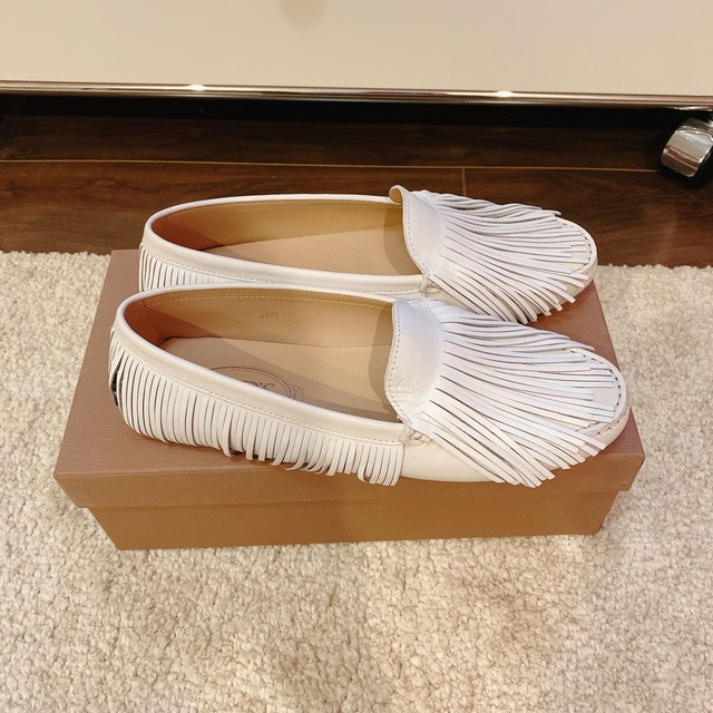 【予約受付中】靴美品♡トッズ フリンジゴンミーニ ホワイト 38.5 www.whitebox.sg
