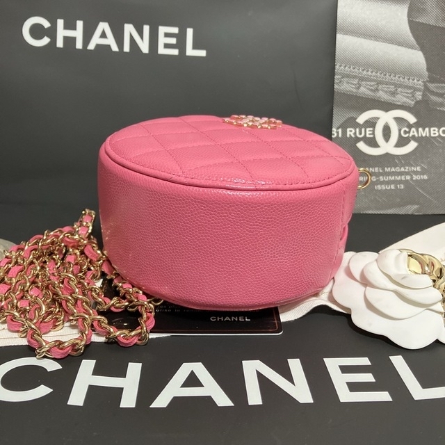 CHANEL(シャネル)の専用♡シャネル♡チェーンバッグ キャビアスキン31番台 正規品 レディースのバッグ(ショルダーバッグ)の商品写真