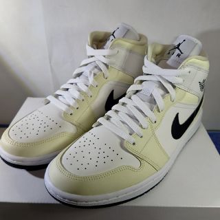 ジョーダン(Jordan Brand（NIKE）)のナイキ ウィメンズ エアジョーダン1 ミッド "ココナッツ ミルク"(スニーカー)