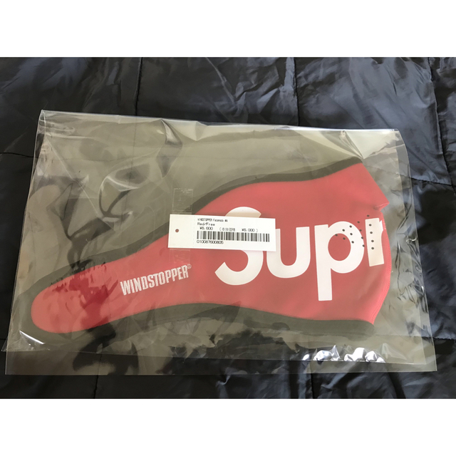 Supreme WINDSTOPPER Neck Red