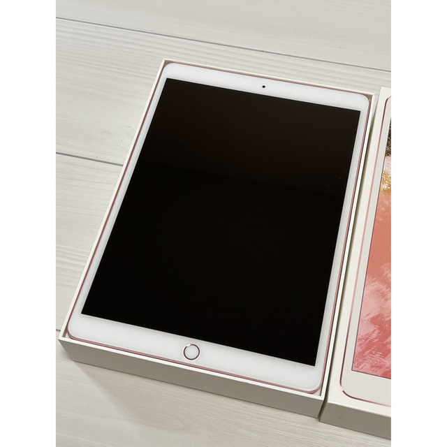 Apple(アップル)のiPadPro 10.5 wifi 64GB ローズゴールド スマホ/家電/カメラのPC/タブレット(タブレット)の商品写真