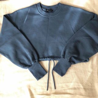 ザラ(ZARA)の未使用✨zara ショート丈スウェットsize M(トレーナー/スウェット)