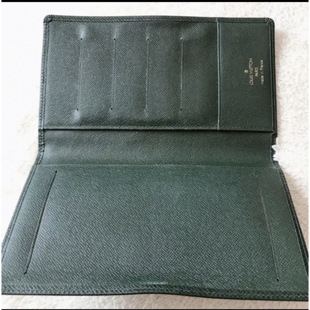 新品　LOUIS VUITTON ルイ ヴィトン タイガ　長財布　深緑　グリーン