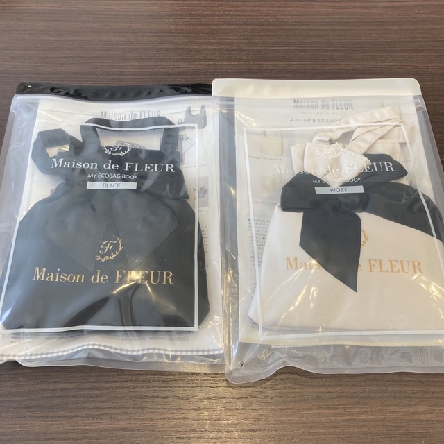 Maison de FLEUR(メゾンドフルール)のMaison de FLEUR MY ECO BAG BOOK BLACK IV レディースのバッグ(エコバッグ)の商品写真