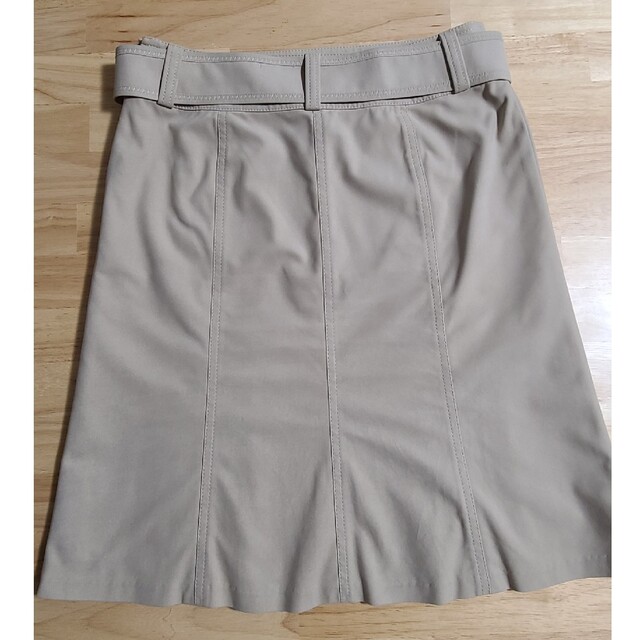 BOSCH(ボッシュ)のBOSCH　スエード風　プリーツスカート　ベルト付き レディースのスカート(ひざ丈スカート)の商品写真