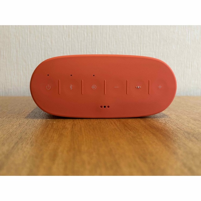 BOSE(ボーズ)のBOSE Soundlink Color II （オレンジ） スマホ/家電/カメラのオーディオ機器(スピーカー)の商品写真