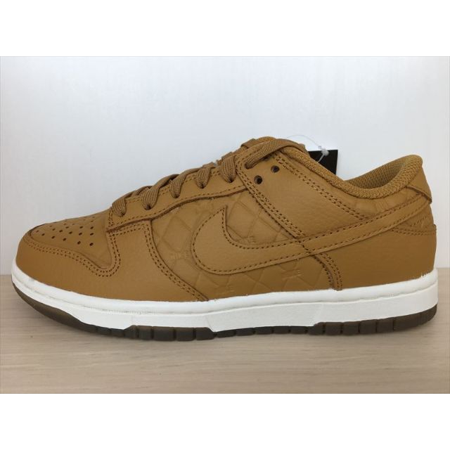 NIKE ダンク　LOW  ウィメンズ　25