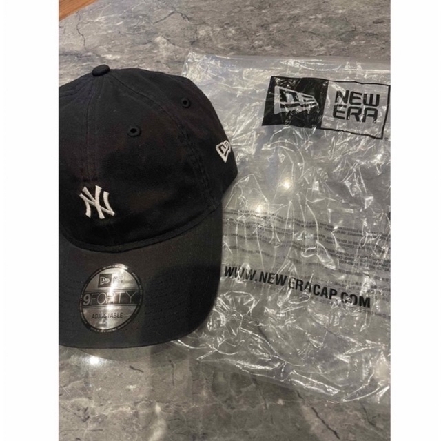 NEW ERA(ニューエラー)のニューエラ　NEWERA ミニロゴ　ヤンキース　MINI LOGO CAP メンズの帽子(キャップ)の商品写真
