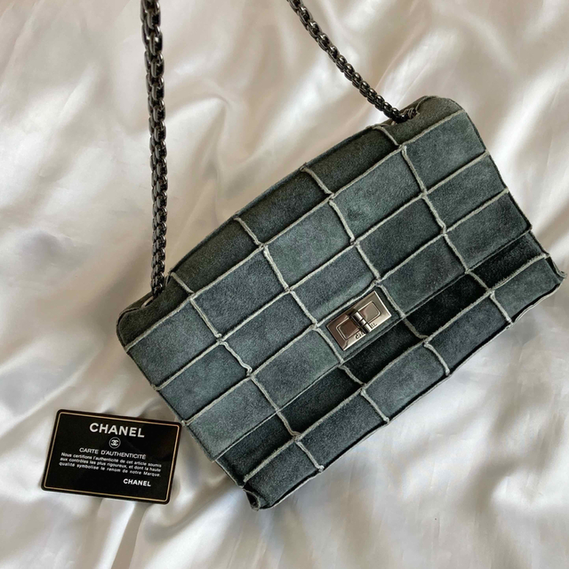 CHANEL(シャネル)の極美品♡シャネル　CHANEL  チョコバー　2.55 ショルダーバッグ  レディースのバッグ(ショルダーバッグ)の商品写真