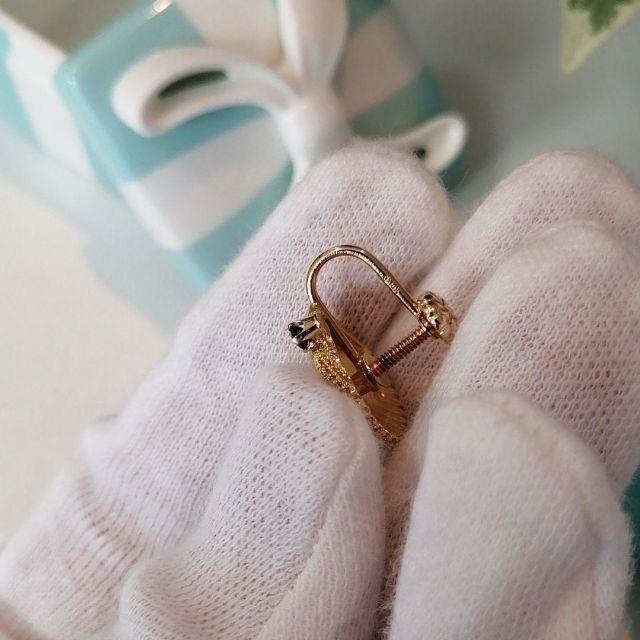 Tiffany & Co.(ティファニー)のティファニー　シェルモチーフ　サファイアイヤリング　貝殻　Tiffany　美品 レディースのアクセサリー(イヤリング)の商品写真