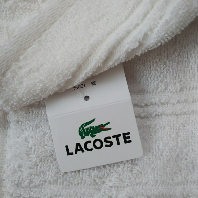 LACOSTE(ラコステ)のpee様専用【LACOSTE】ハンドタオル レディースのファッション小物(ハンカチ)の商品写真