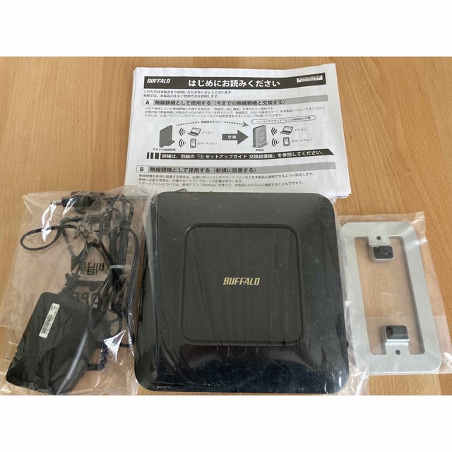 Buffalo(バッファロー)の【最終値下】BUFFALO WSR-2533DHP-CB スマホ/家電/カメラのPC/タブレット(PC周辺機器)の商品写真