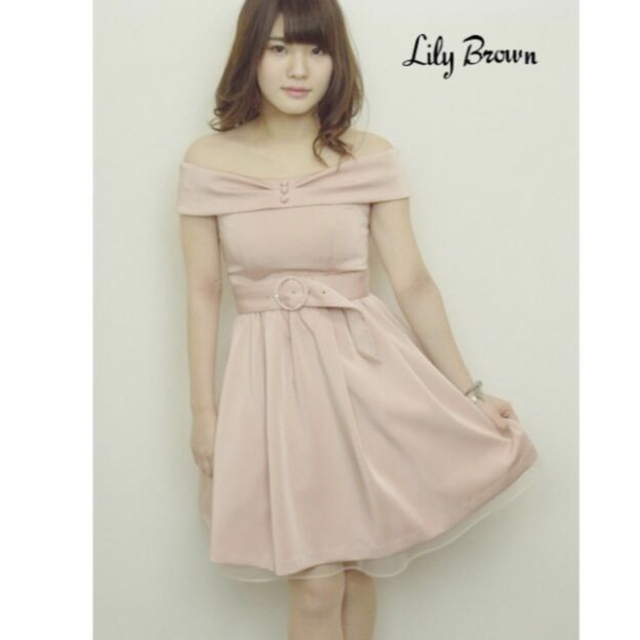 Lily Brown(リリーブラウン)の【値下げ】 Lily Brown✖︎Barbie  レトロオフショルドレス レディースのワンピース(ひざ丈ワンピース)の商品写真