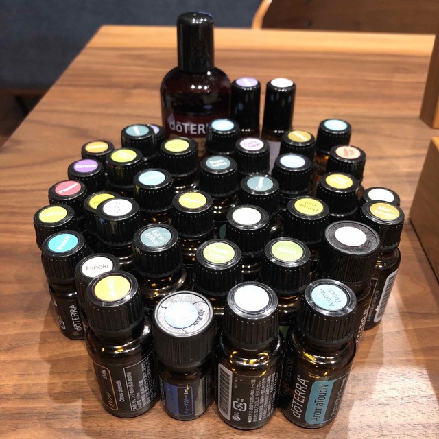 doTERRA - ドテラ オイルコレクション オイル39種類+ココナッツオイル