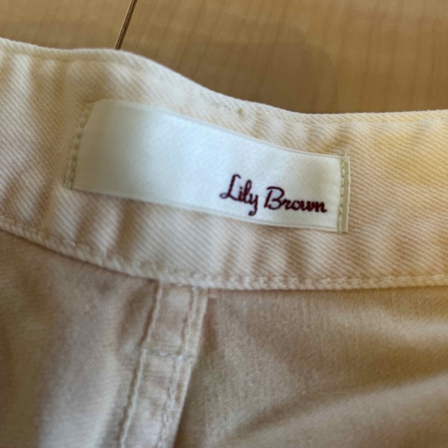 Lily Brown(リリーブラウン)のリリーブラウン　デニムパンツ レディースのパンツ(デニム/ジーンズ)の商品写真