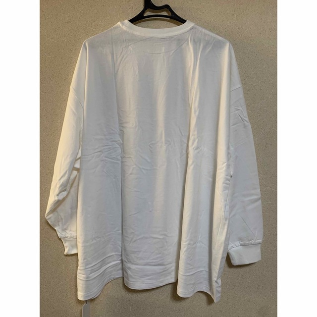 GRL(グレイル)のグレイルGRL ビッグロングTシャツ　白（新品未使用） レディースのトップス(Tシャツ(長袖/七分))の商品写真