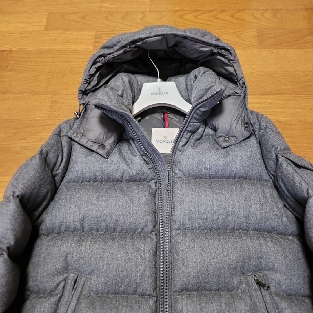 ほぼ未使用品【MONCLER /モンクレール】ダウンジャケット