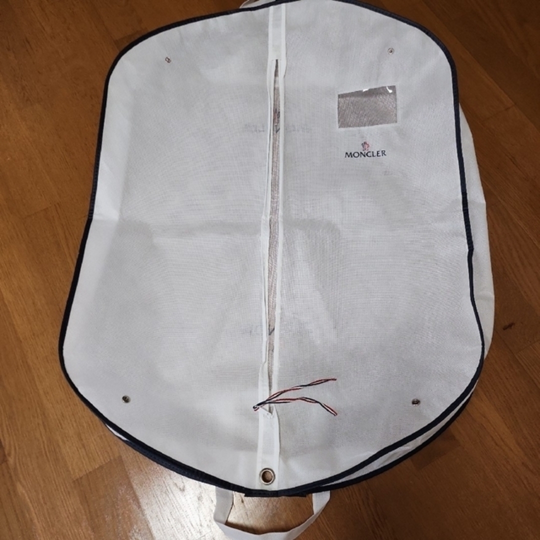 ほぼ未使用品【MONCLER /モンクレール】ダウンジャケット ほぼ未使用品【MONCLER /モンクレール】ダウンジャケット