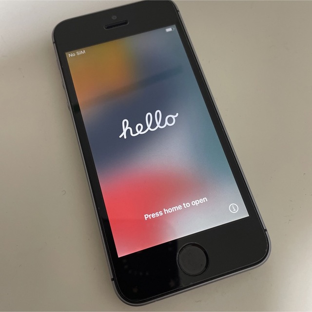 値下げ中！ 未使用♪ SIMロック解除済　iPhone SE 第一世代　32GB