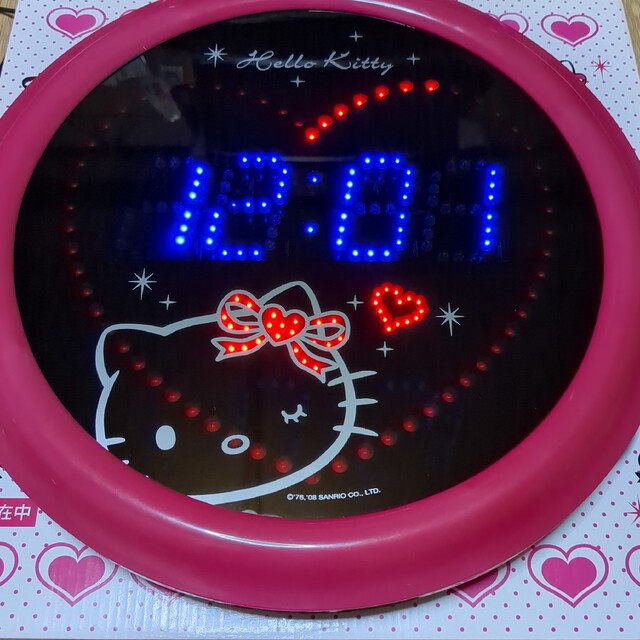 ハローキティ(ハローキティ)のキティ　LED　光る掛け時計 エンタメ/ホビーのおもちゃ/ぬいぐるみ(キャラクターグッズ)の商品写真