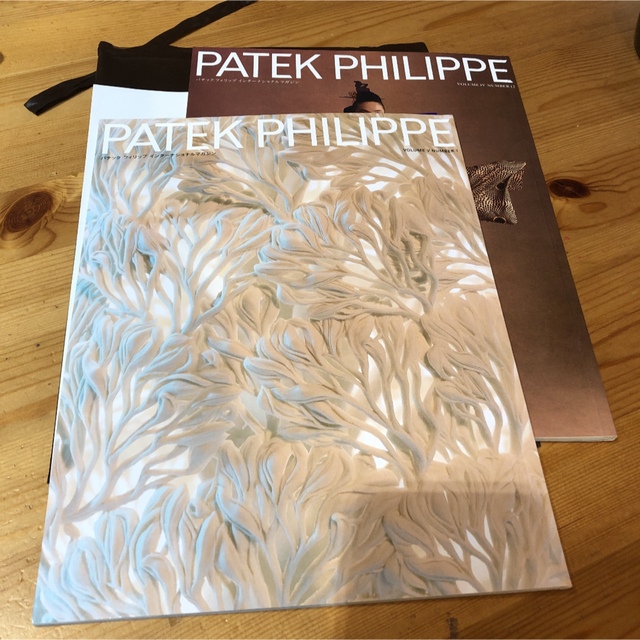 PATEK PHILIPPE(パテックフィリップ)のパテックフィリップ　オーナー　専用　雑誌2冊セット　patek エンタメ/ホビーの本(ファッション/美容)の商品写真