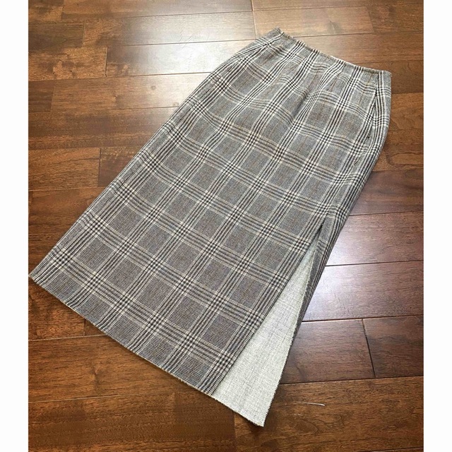 AURALEE(オーラリー)のオーラリー　サイドスリットスカート レディースのスカート(ロングスカート)の商品写真