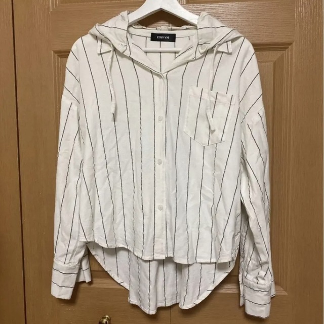 ENVYM(アンビー)のパーカー付きシャツ レディースのトップス(シャツ/ブラウス(長袖/七分))の商品写真