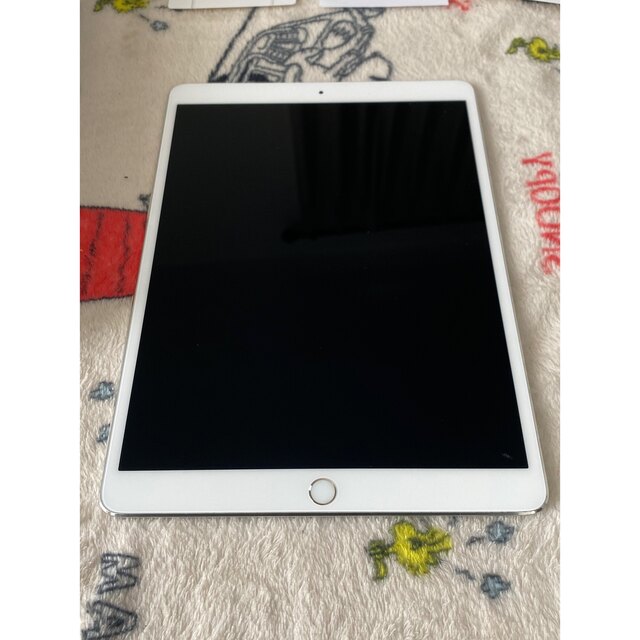 iPad Pro10.5 256gb WiFi＋セルラー　SIMフリー スマホ/家電/カメラのPC/タブレット(タブレット)の商品写真