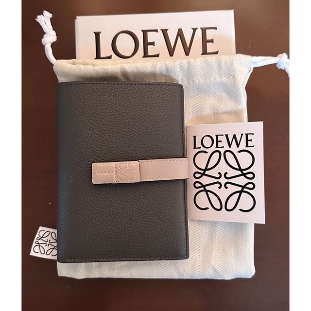LOEWE - LOEWE 手帳型財布　ロエベ