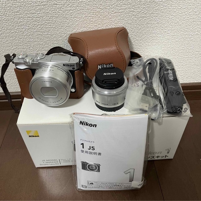 Nikon J5 デジタル一眼レフ(ダブルレンズキット)