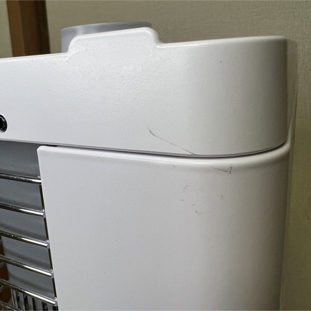 DAIKIN(ダイキン)のDAIKIN 遠赤外線暖房機 セラムヒート 2021年製　ホワイト スマホ/家電/カメラの冷暖房/空調(電気ヒーター)の商品写真