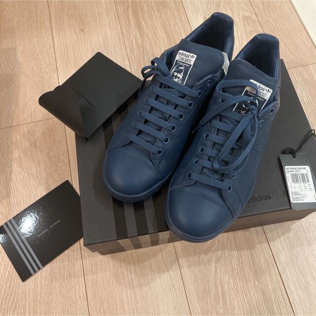 RAF SIMONS(ラフシモンズ)のRAFSIMONS adidas スタンスミス　レザー　ネイビー メンズの靴/シューズ(スニーカー)の商品写真