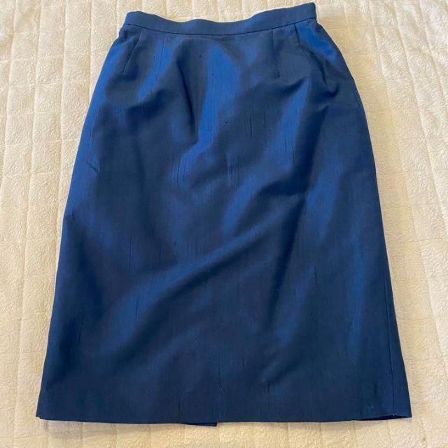 YUKI TORII　スーツ　セットアップ　 絹100％　9号　ブルー系 レディースのフォーマル/ドレス(スーツ)の商品写真