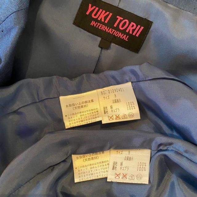 YUKI TORII　スーツ　セットアップ　 絹100％　9号　ブルー系 レディースのフォーマル/ドレス(スーツ)の商品写真