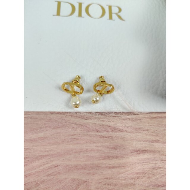 Christian Dior - Dior ディオール PETIT CD ピアス レジン パール メタルの通販 by 美紀's shop｜ クリスチャンディオールならラクマ