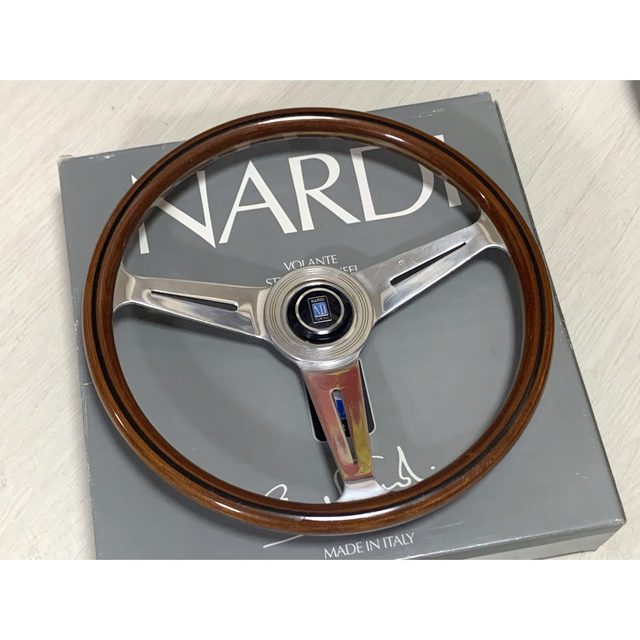 【NARDI Classic】36.5Φ ウッドステアリング　即決大歓迎