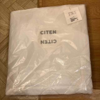 ユナイテッドアローズグリーンレーベルリラクシング(UNITED ARROWS green label relaxing)のCITEN パデッド トートバッグ White(トートバッグ)