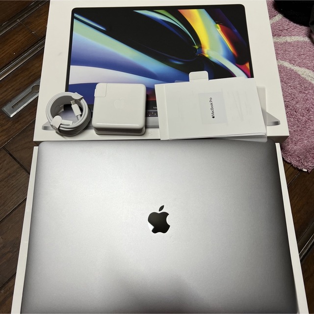 価格は安く MacBook Pro 2019 16インチ i9/64GB/8TB/5600M ノートPC