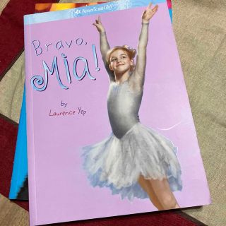 【洋書】American Girlシリーズ Bravo,Mia!(洋書)