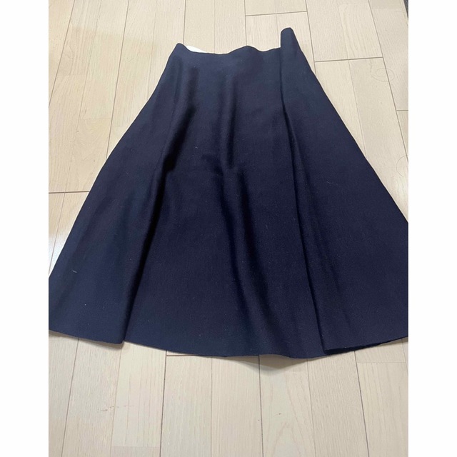 dinos(ディノス)の未使用ディノス紺スカートsizeS レディースのスカート(ひざ丈スカート)の商品写真
